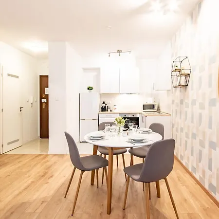Comfy - Modern - Downtown Apartman Budapest