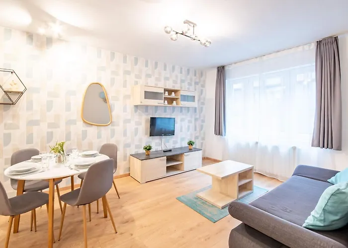 Comfy - Modern - Downtown *